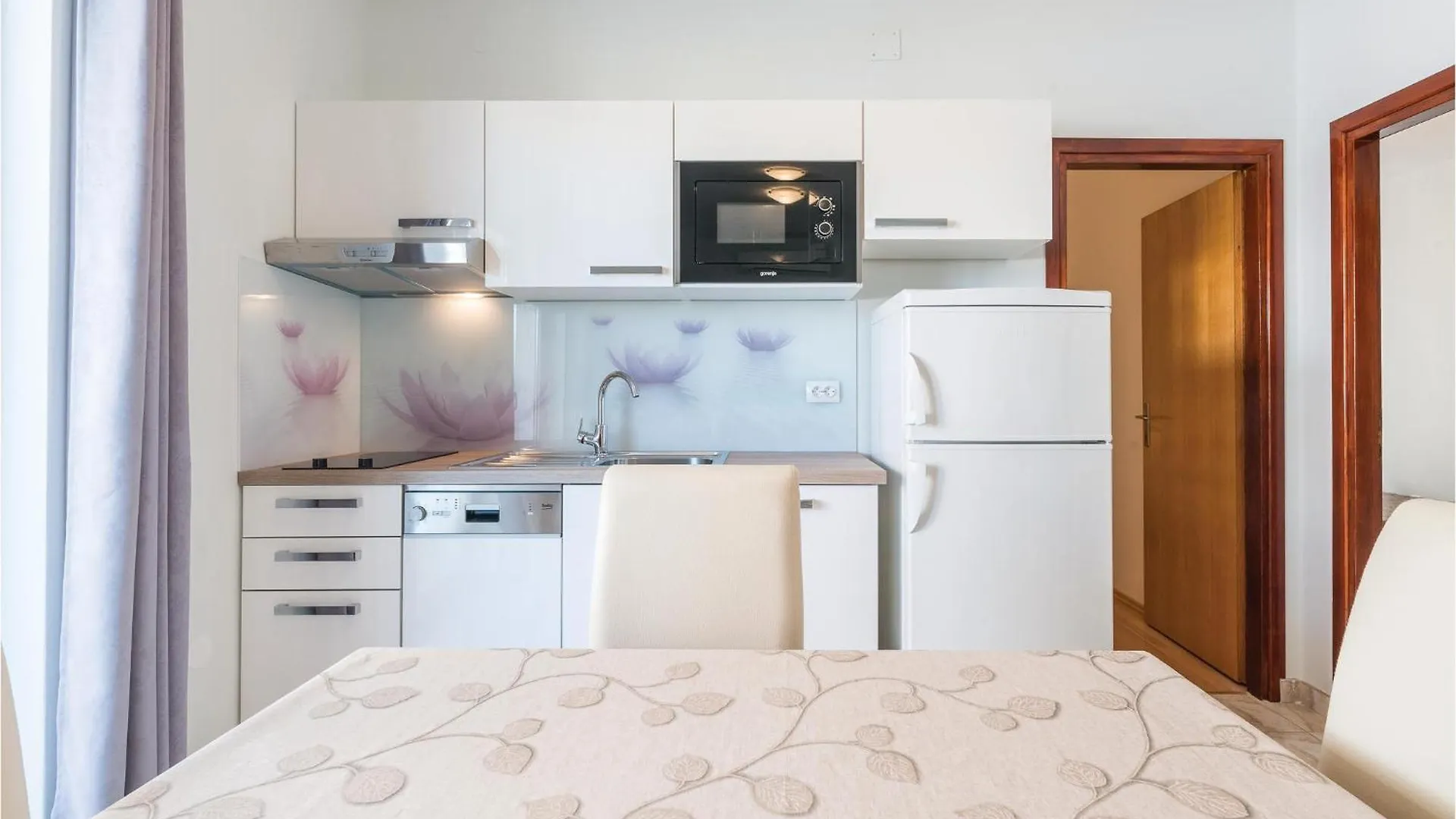 Cozy Apartment In Povljana With Kitchen Croatia